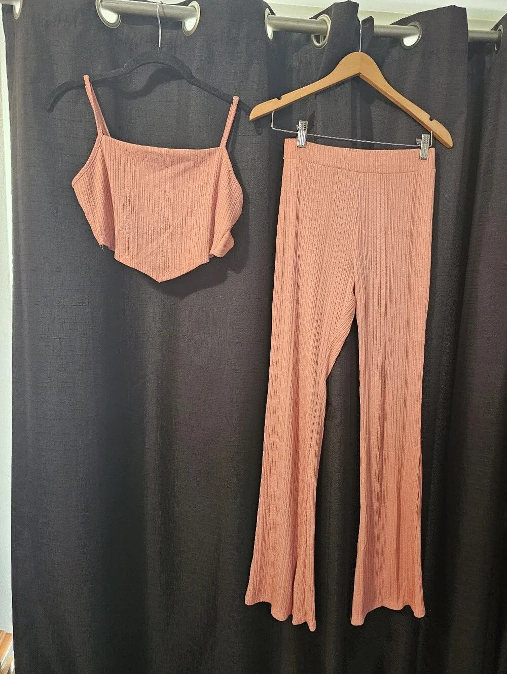 Ribbed Wide-Leg Pants with Matching Crop Top M